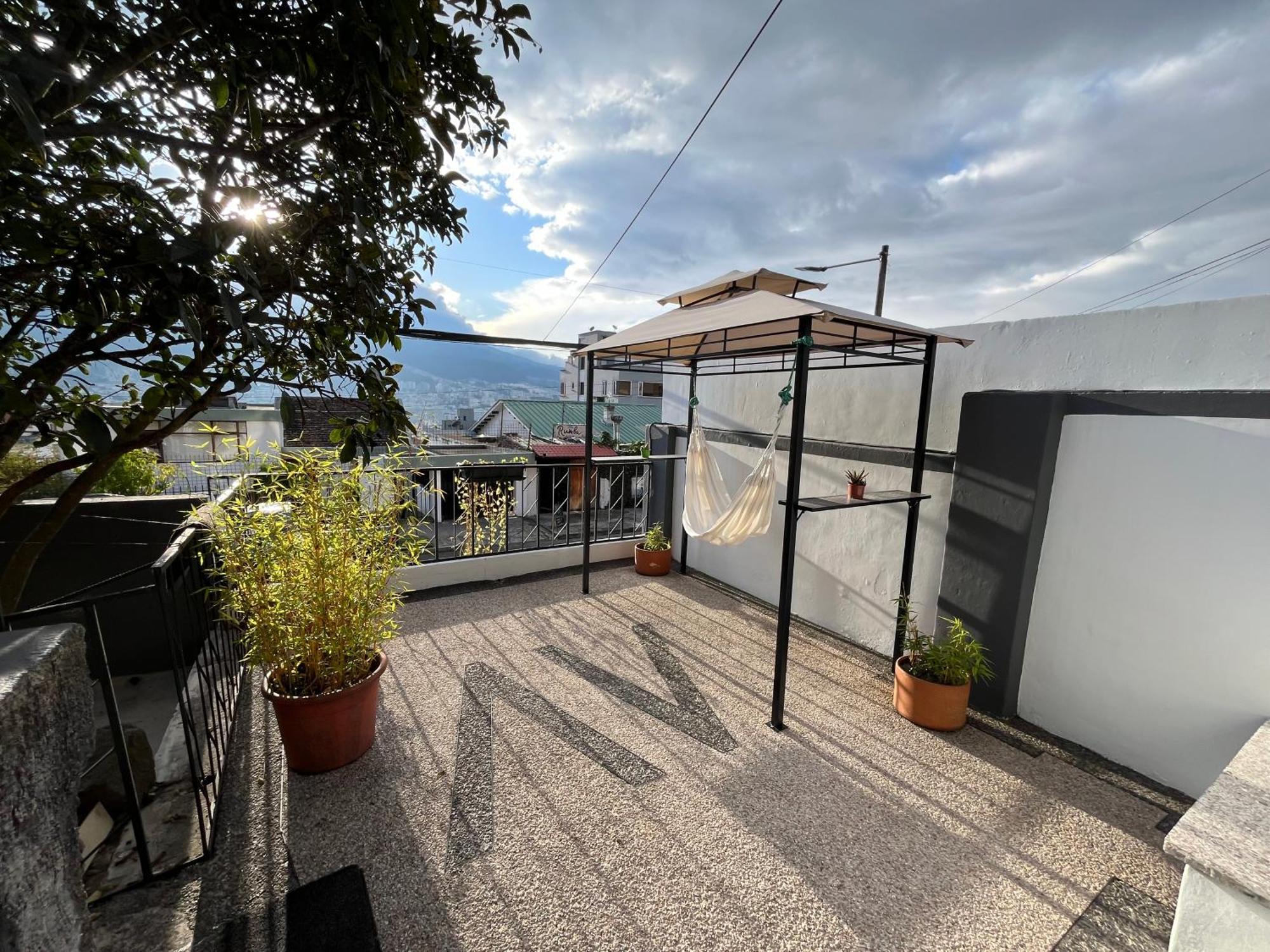 St. Gallen Haus Quito Zewnętrze zdjęcie
